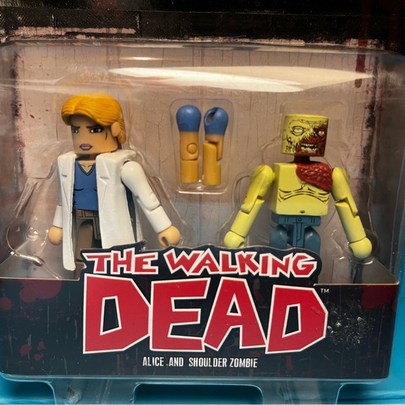 The Walking Dead Minimates - Series 4 - Alice and Shoulder Zombie - Picture 3 of 4